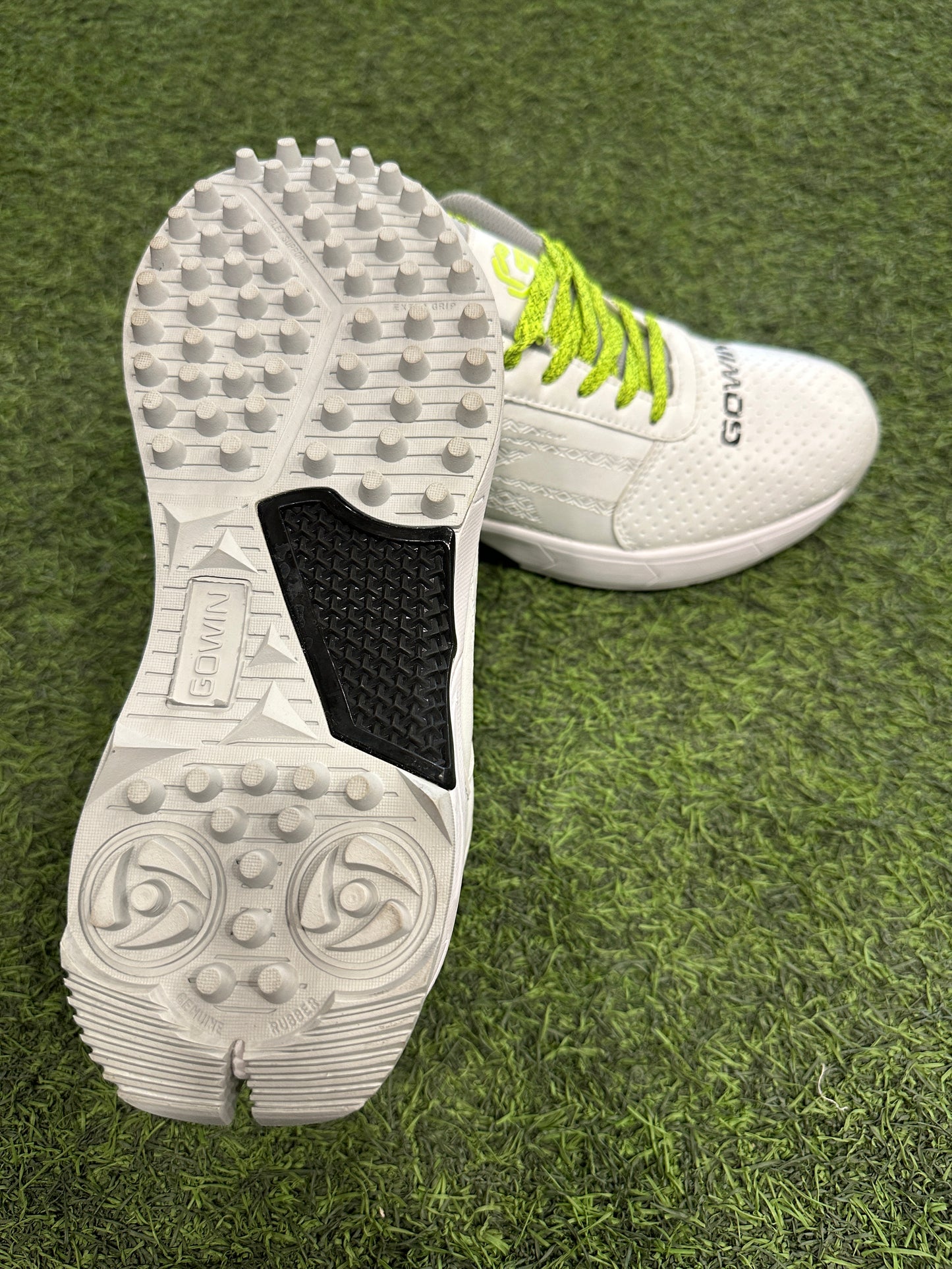 Gowin Cricket Studs